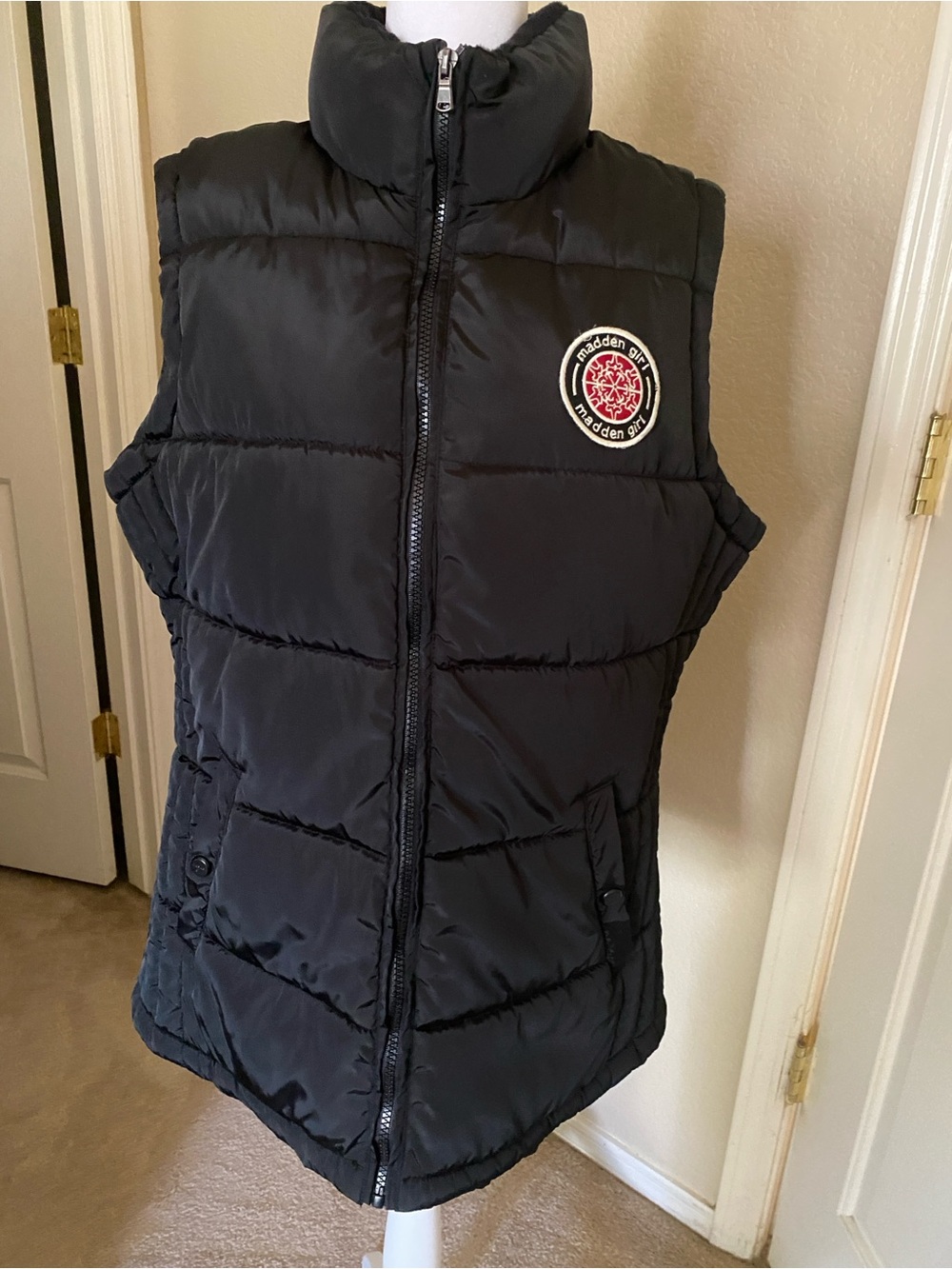 Madden Girl Black Quilted Puffer Vest with Patch